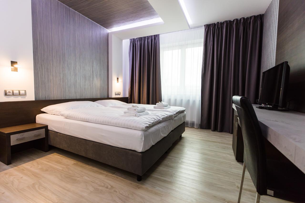 Hotel U Kostela Модржице Экстерьер фото