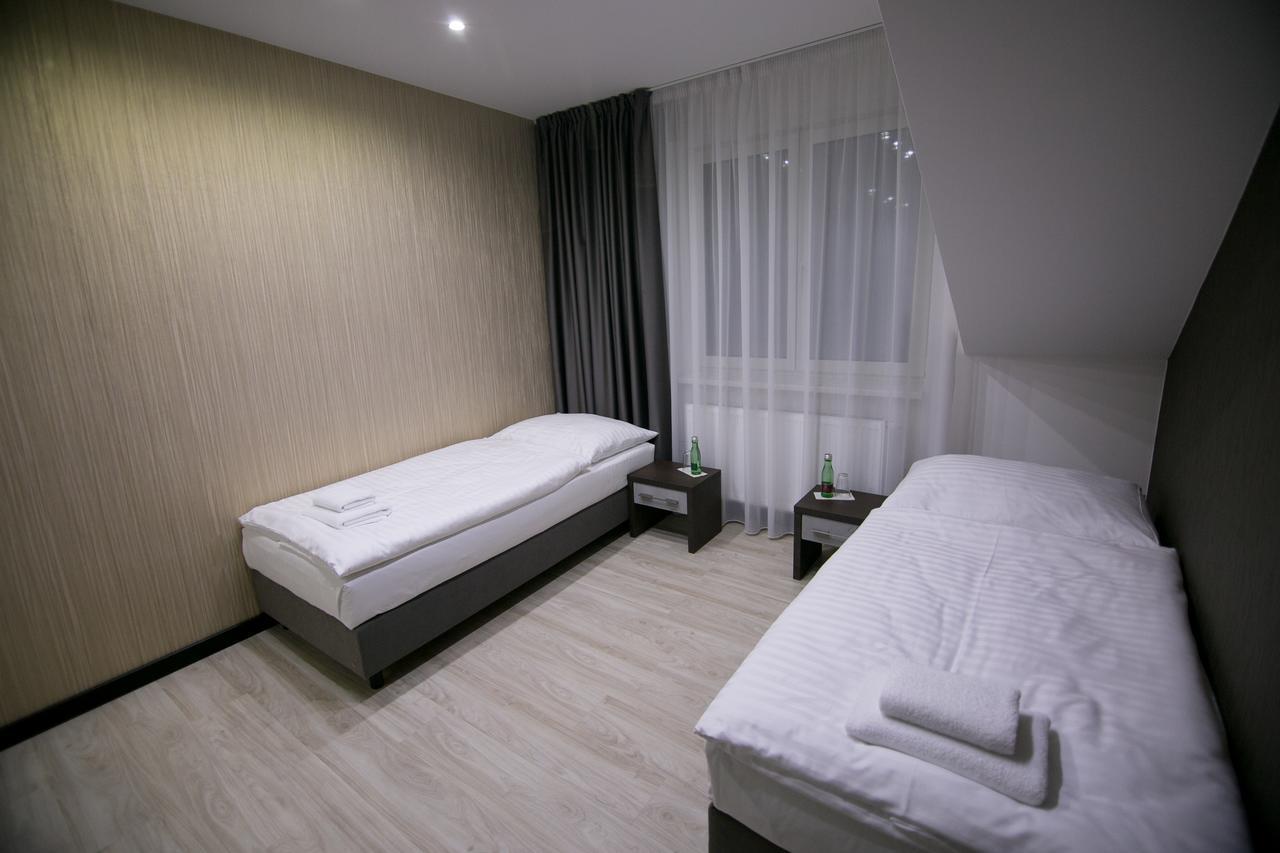 Hotel U Kostela Модржице Экстерьер фото