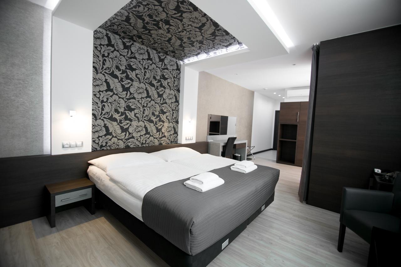 Hotel U Kostela Модржице Экстерьер фото